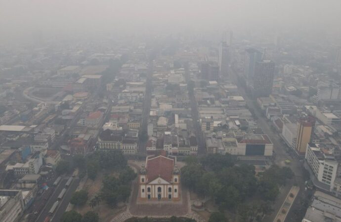 Amazonas têm 1.664 focos de fogo e Ibama manda reforço de brigadistas