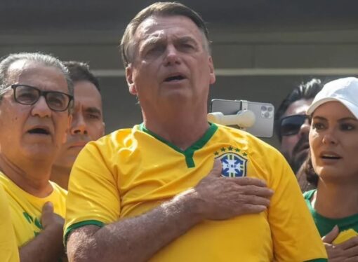 Em ato na Av. Paulista, Bolsonaro pede anistia para presos pelo 8 de janeiro