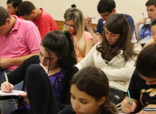 Governo lança Fies Social para estudantes de baixa renda