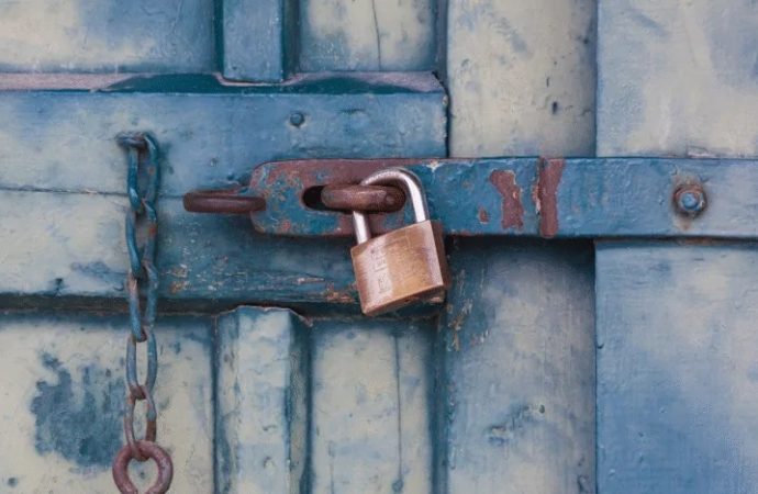 JOVEM COM DEFICIÊNCIA É RESGATADO DE CÁRCERE PRIVADO NO BAIRRO BOM PASTOR, EM NATAL